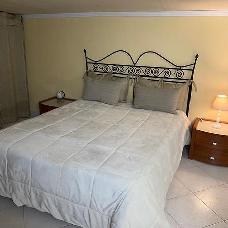 B&B Nonna Maria Napels Buitenkant foto