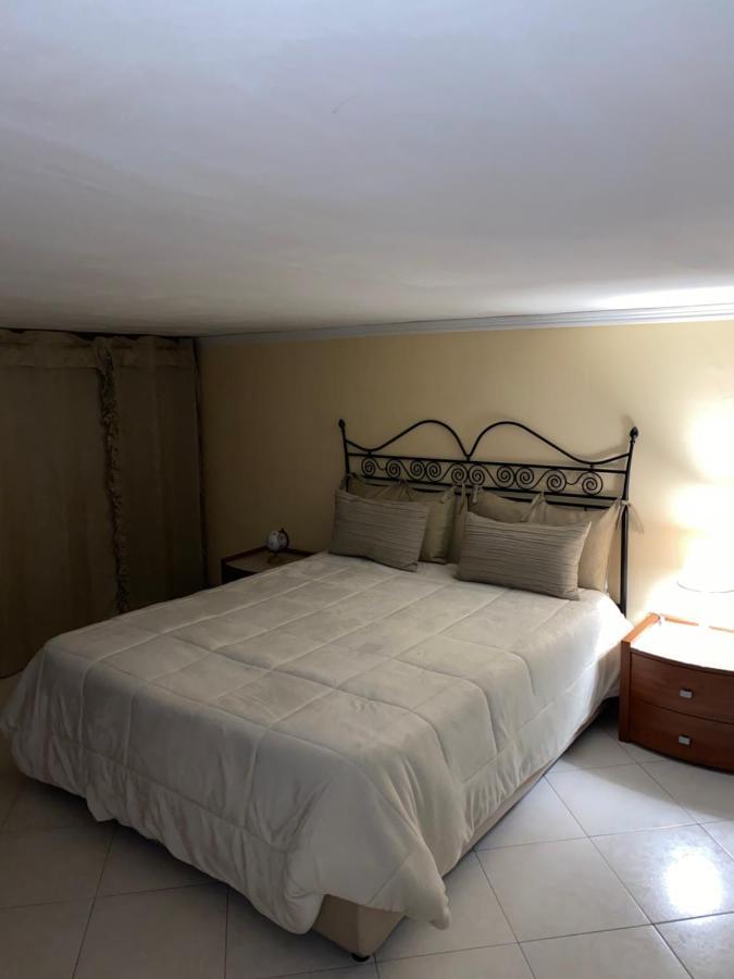 B&B Nonna Maria Napels Buitenkant foto