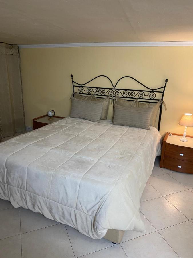 B&B Nonna Maria Napels Buitenkant foto